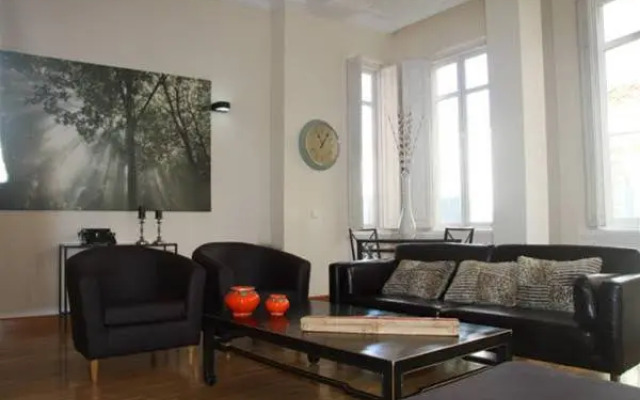 Echegaray Suites
