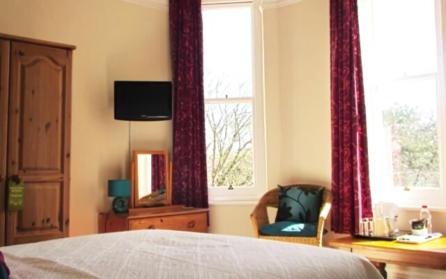 The Woodlands Hotel - Guest house