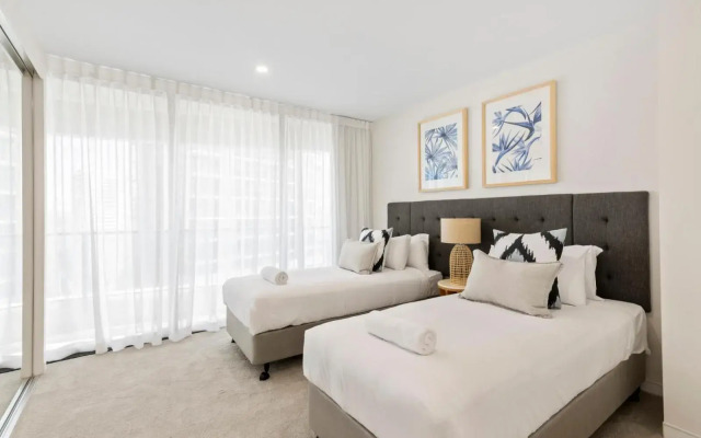 The Oracle Resort Broadbeach - GCLR