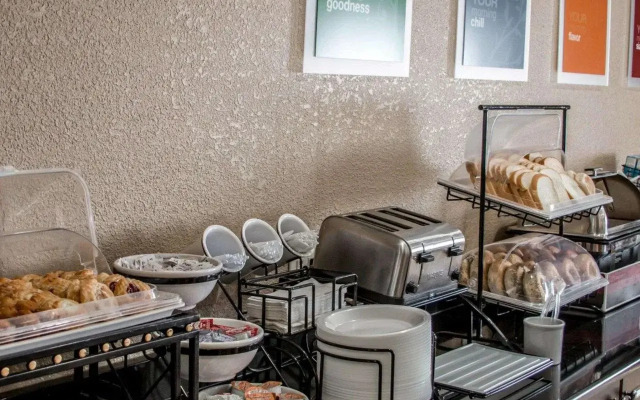 Comfort Inn Detroit/Warren Sterling Heights