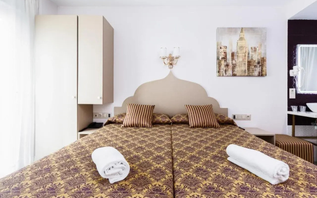Hotel Clopy Rocamar