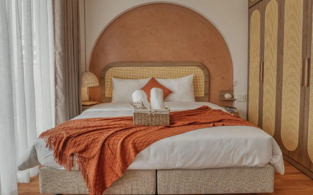 iRest Orange Tay Ho Lakeside Apartment