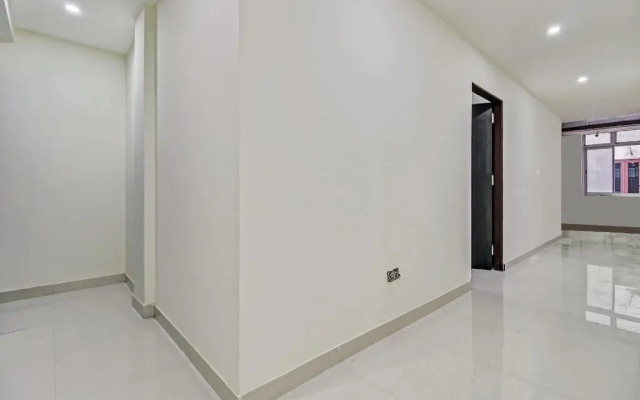 Flora Enclave by OYO Rooms