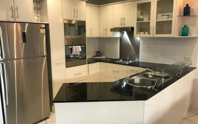 Jack & Newell Holiday Apartments
