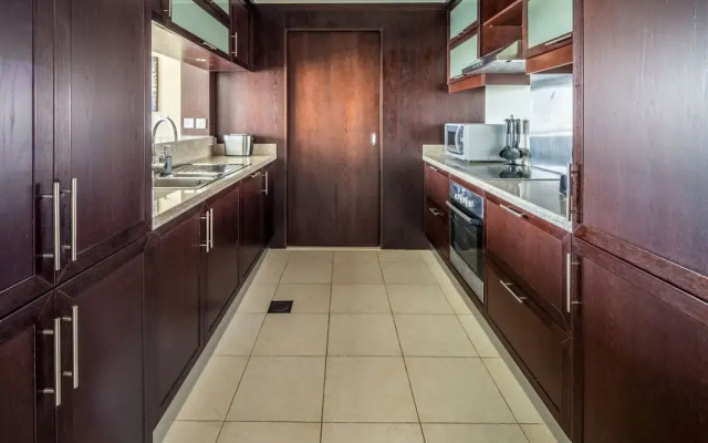 Lavish 2BR With Picturesque Burj Khalifa Views!