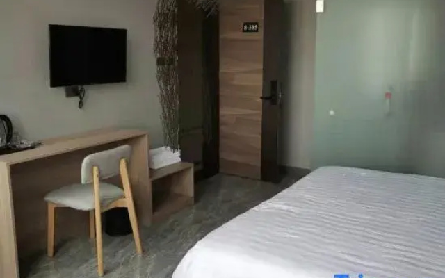 Qingxu Biyuan Hotel