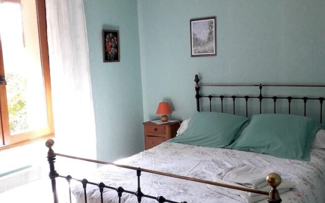 Chalet With 2 Bedrooms in Saint-martin-vésubie, With Wonderful Mountai