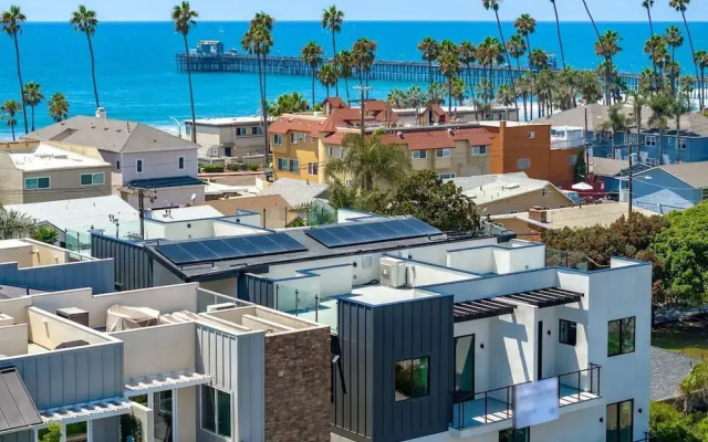 Rooftop Home With Ocean View Private Parking