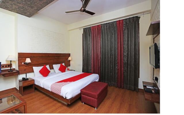 The Townhouse By FabHotel