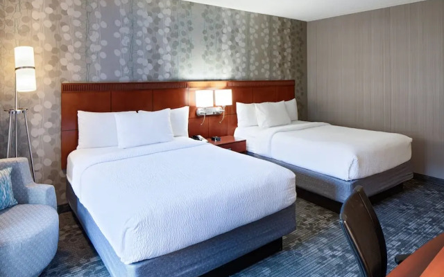 Courtyard Cincinnati Blue Ash