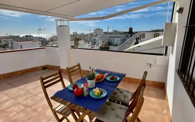 Sunny Apartment Central Sitges