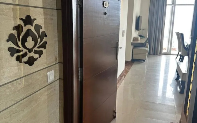 Luxury Serviced Apartment Near Medanta Medicity