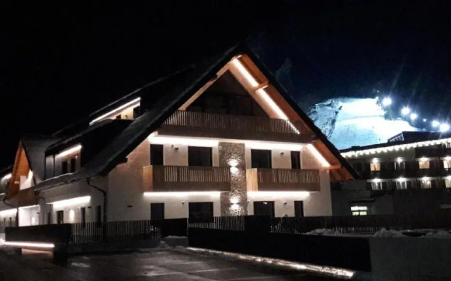 Vila Mojca Apartma Eva-Neža, Kranjska Gora (center)