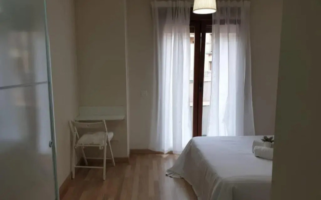 Apartamento Turistico Puente Romano P3 BAJO - B