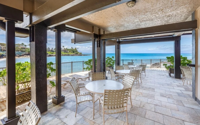 Kahana Sunset B5b 1 Bedroom Condo by Redawning