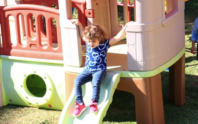 The Ray Hotel & Studios