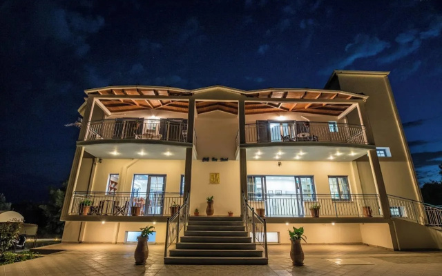 Cliff Bay Hotel