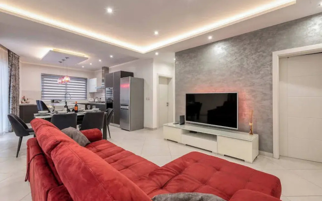 Luxury 3 BR Apt in Gzira Near Sliema - Stjulians