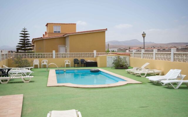 Lightbooking - Pool & Cool Caleta de Fuste