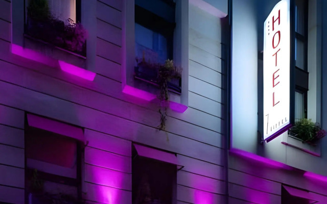 7 Eiffel Hotel