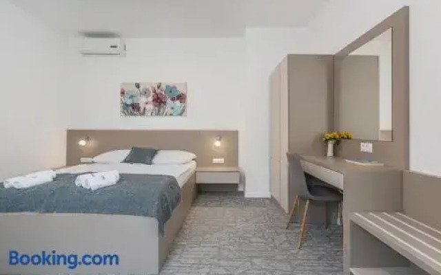 Villa Ladavac B&B