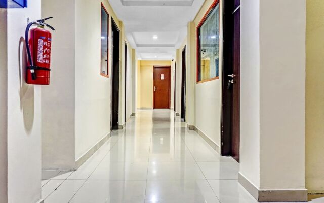 Super OYO 90692 Point Hostel
