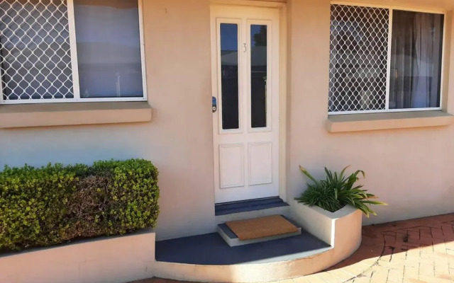 Tourist Road - 2 Bedroom Unit - WiFi