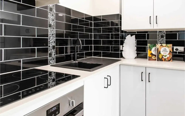 Stylish Apartment in Leafy South Perth