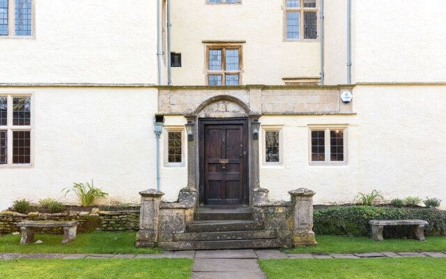 Outstanding Manor House Close To Bristol/bath