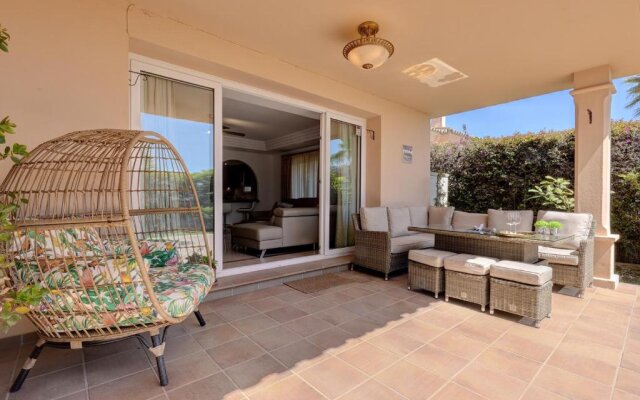 097 Beautiful 4 Bed Spanish Style Townhouse With Private Garden and BBQ