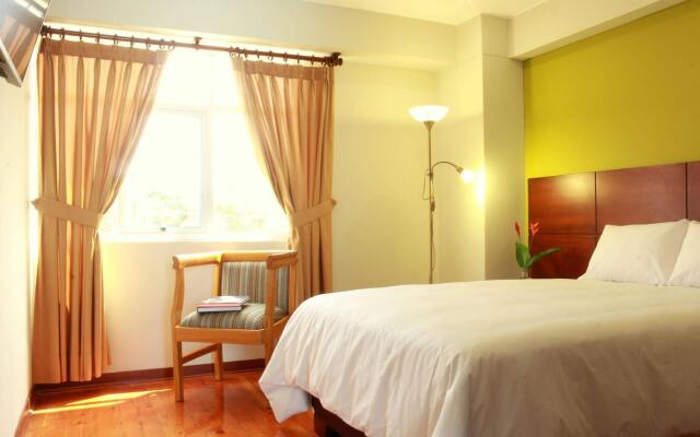 Hotel Naira