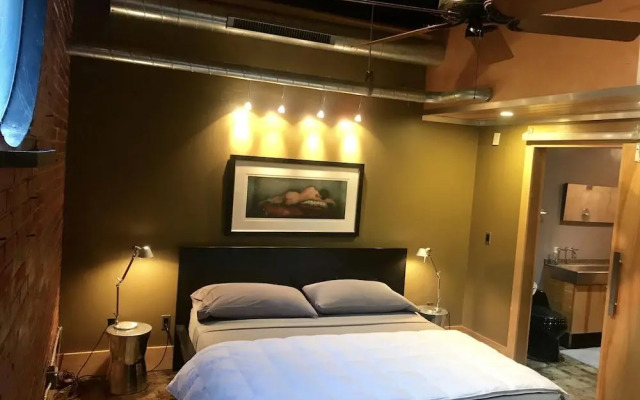 The Hangar Lofts Hotel