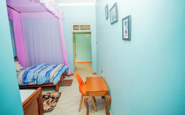 Volunteer Hostel