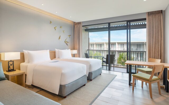 Le Meridien Khao Lak Resort & Spa