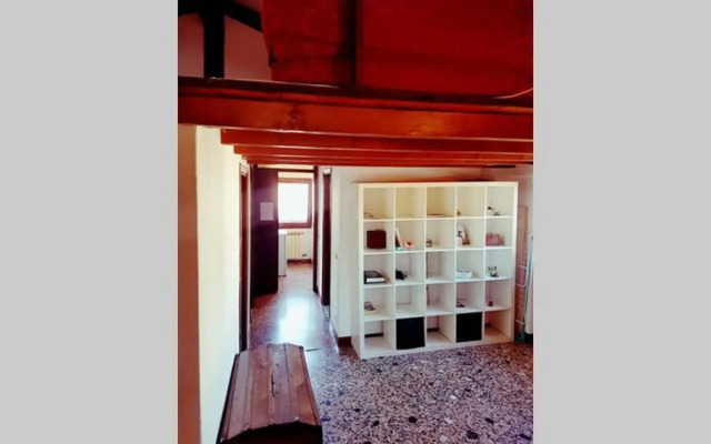 Large Top 3 Rooms Flat Central Rialto