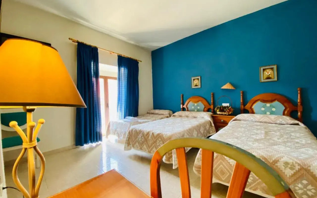 Hostal Restaurante Leon