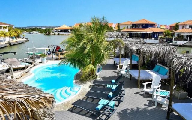 Ocean Breeze Bonaire Apartments