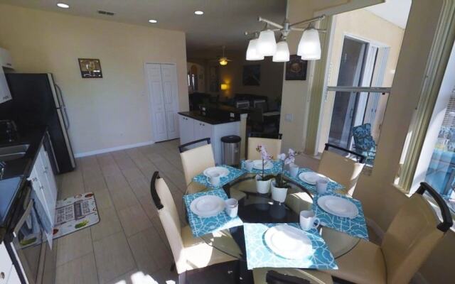 ACO FAMILY - 4Bd with pool ( 1707)