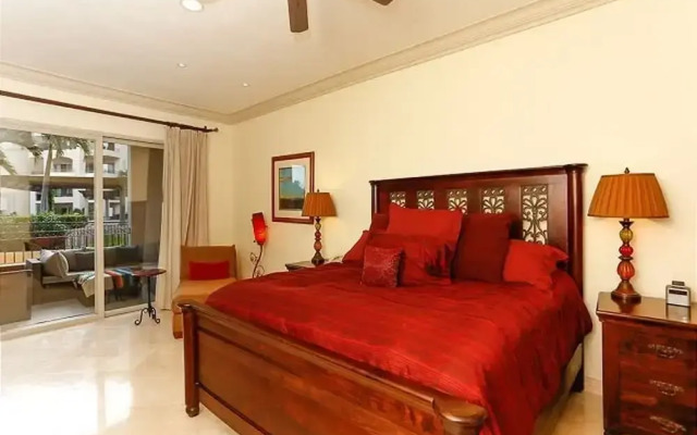 Upgraded Villa La Estancia W/view