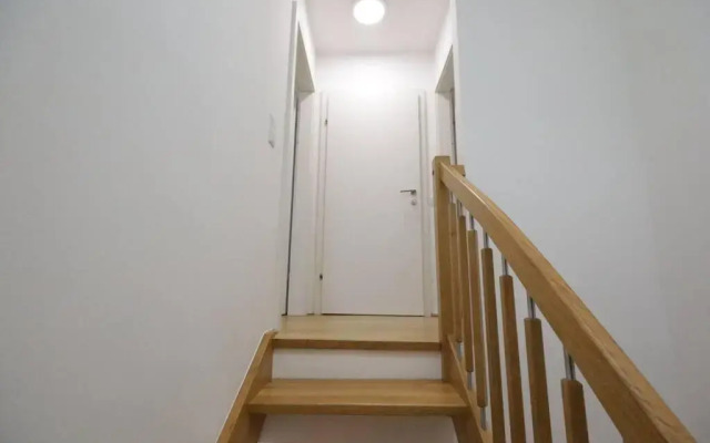 Charming Flat & Balcony near CentralStation Apt15