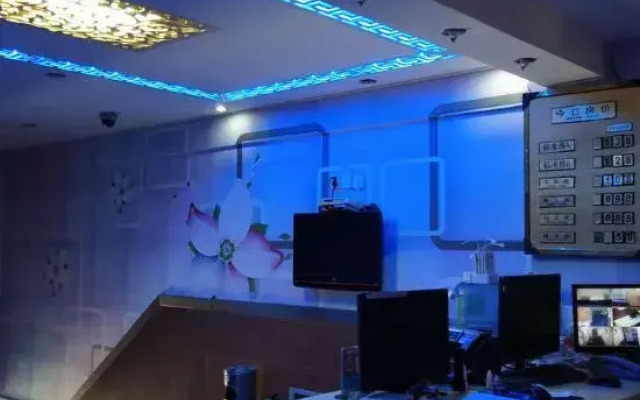 Yuebin Chain Hotel Shanghai Xinqiao