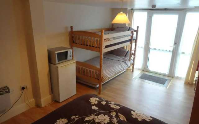 Travellers Rest Motel