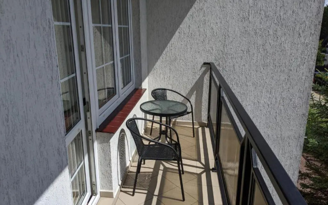 Pokoje Gościnne - Leśna 8