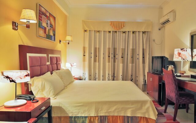 Hotel Ritz Roma Huambo