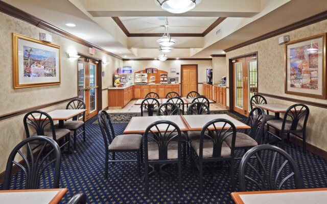 Holiday Inn Express Hotel & Suites Jenks by IHG