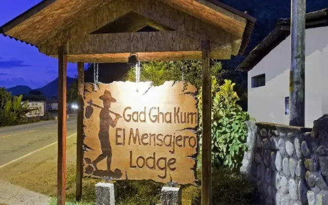 Gad Gha Kum - El Mensajero Lodge