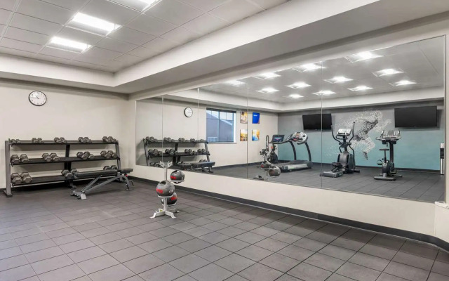 Comfort Inn & Suites Clarksville - Louisville North