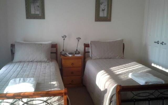 Gloucester on Avon Bed & Breakfast