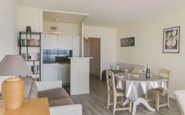 Les Trois Iles 19184