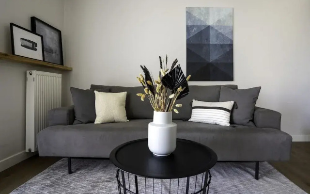 Posh 1BR Apartment in Chalandri
